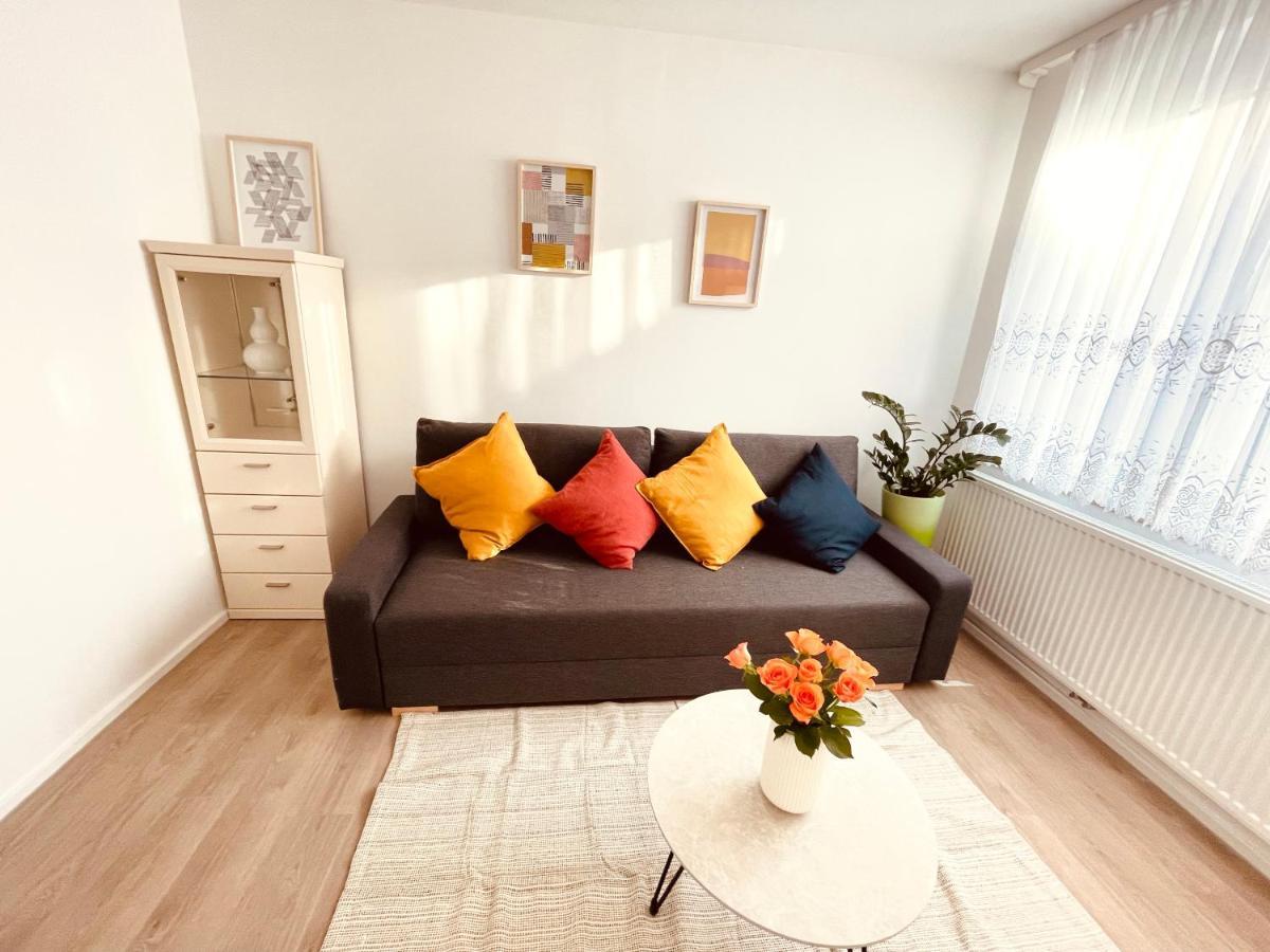 Frisch renoviertes und charmantes Apartment Stuttgart Exterior foto